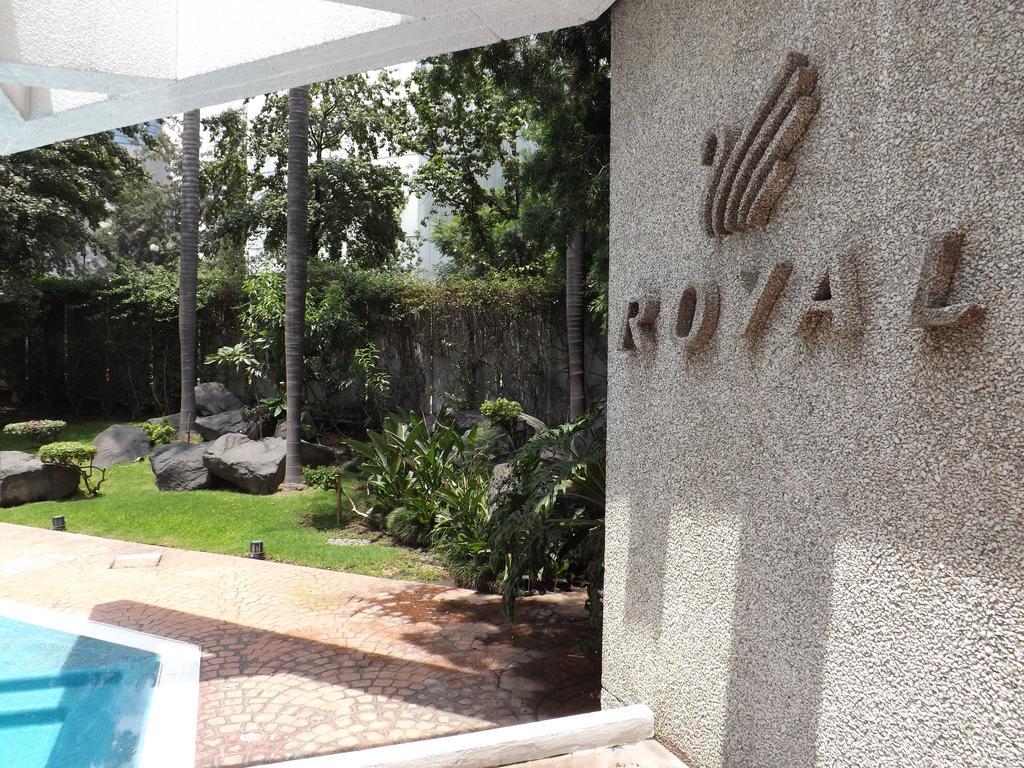 Royal Pedregal Hotel Kota Meksiko Bagian luar foto The entrance of the hotel