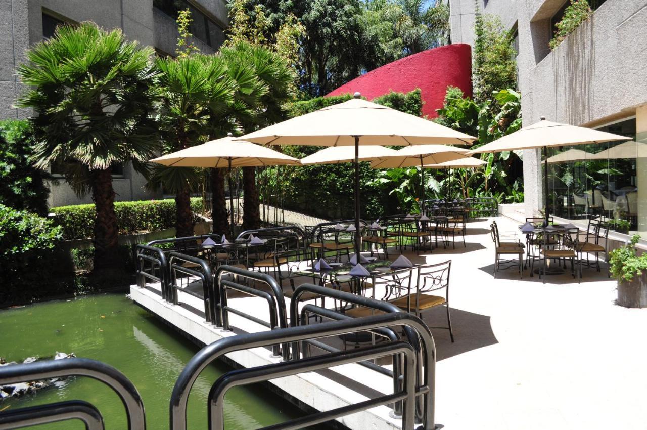 Royal Pedregal Hotel Kota Meksiko Bagian luar foto The patio at the Los Angeles County Museum of Art